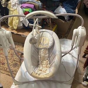 Baby Swing with Mobile - Cream and White good